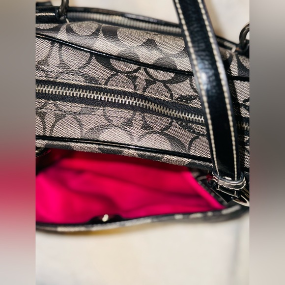 Coach black monogram shoulder bag - Picture 2 of 16